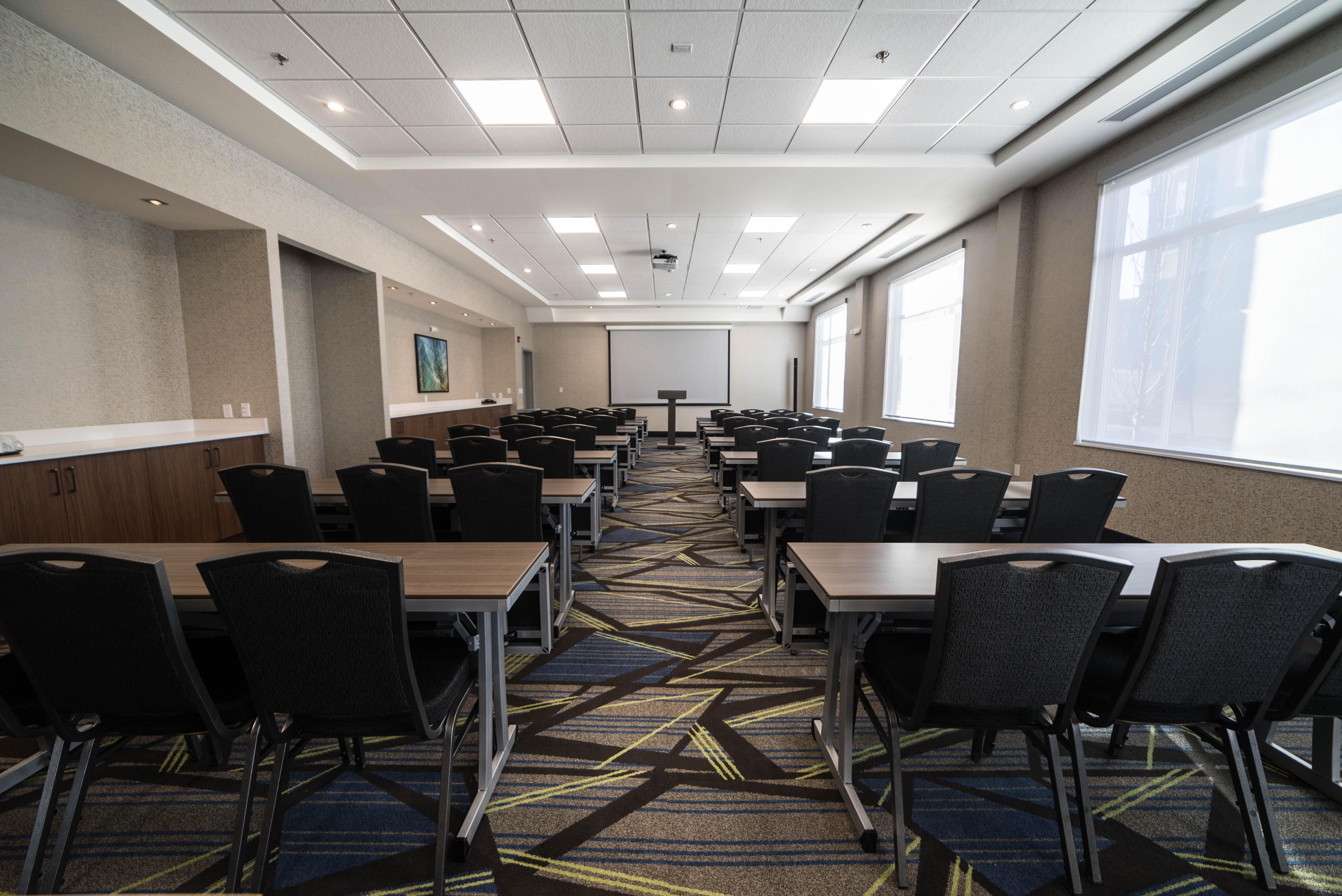 Holiday Inn Express & Suites - West Edmonton-Mall Area By Ihg Exterior foto