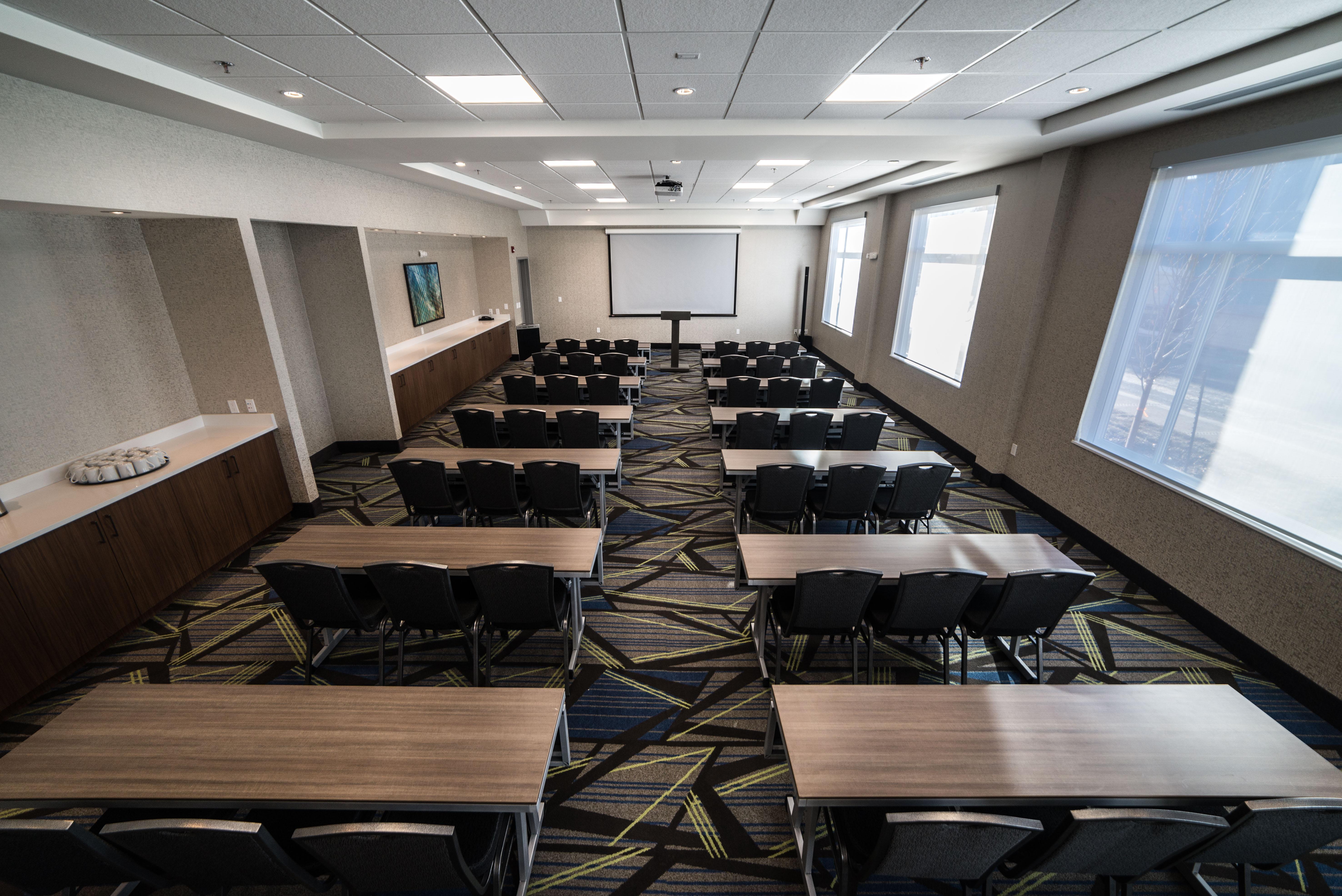 Holiday Inn Express & Suites - West Edmonton-Mall Area By Ihg Exterior foto
