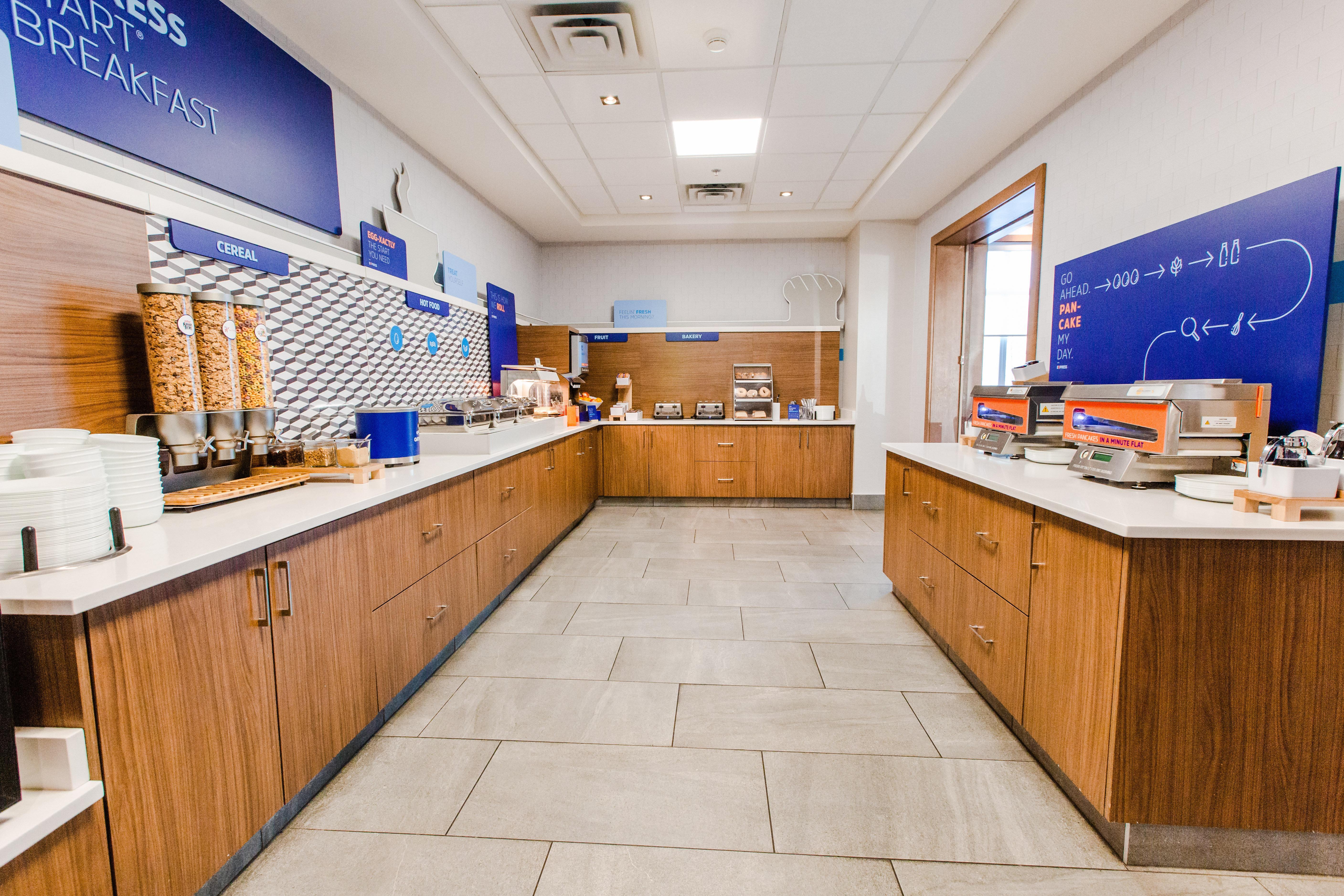 Holiday Inn Express & Suites - West Edmonton-Mall Area By Ihg Exterior foto