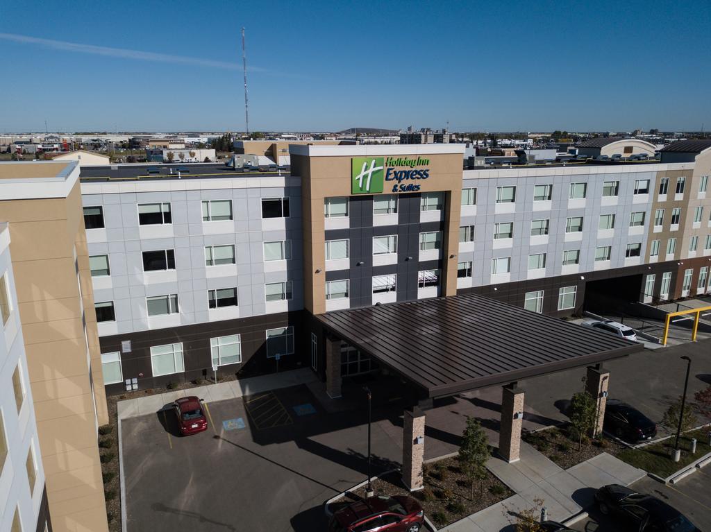 Holiday Inn Express & Suites - West Edmonton-Mall Area By Ihg Exterior foto