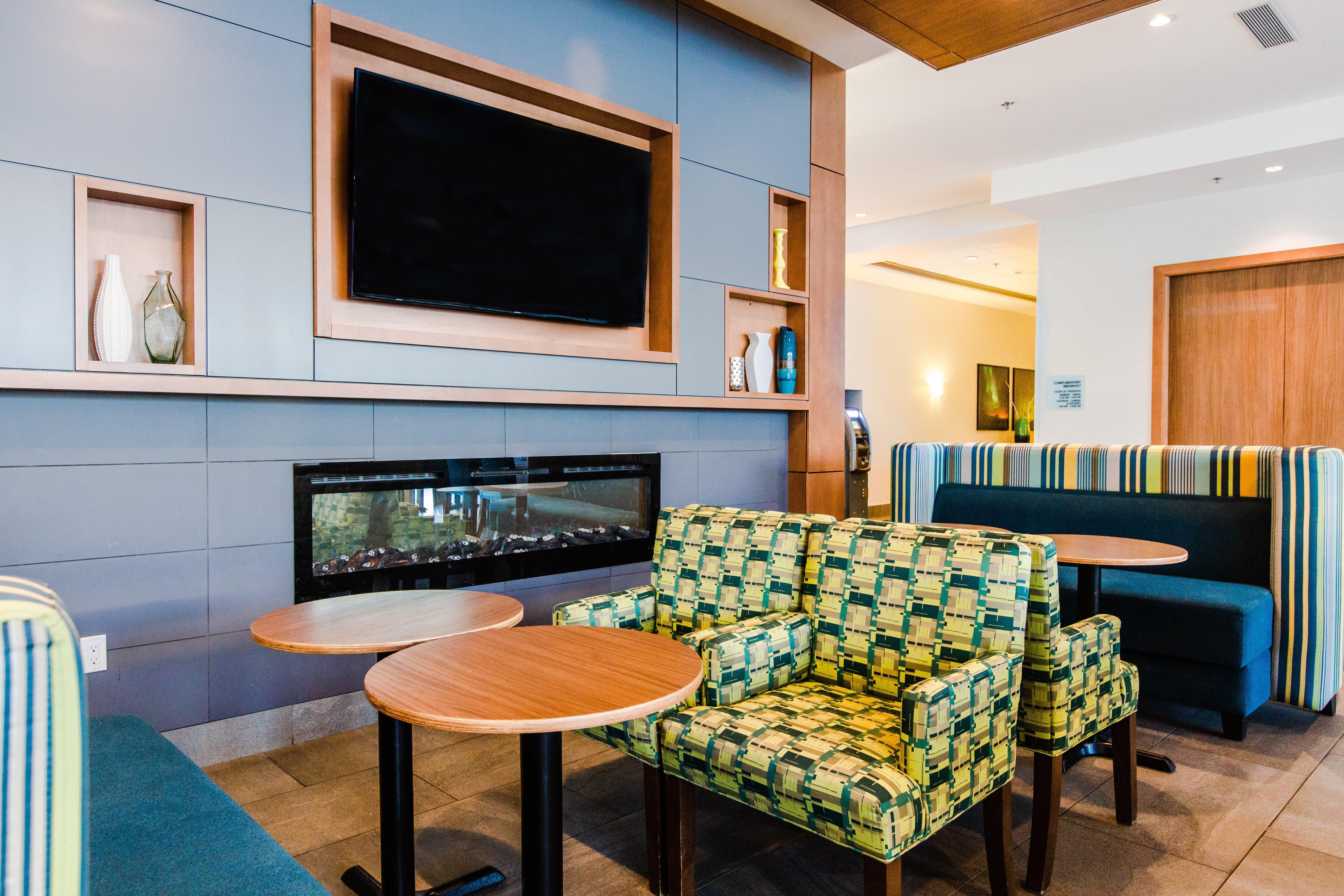 Holiday Inn Express & Suites - West Edmonton-Mall Area By Ihg Exterior foto