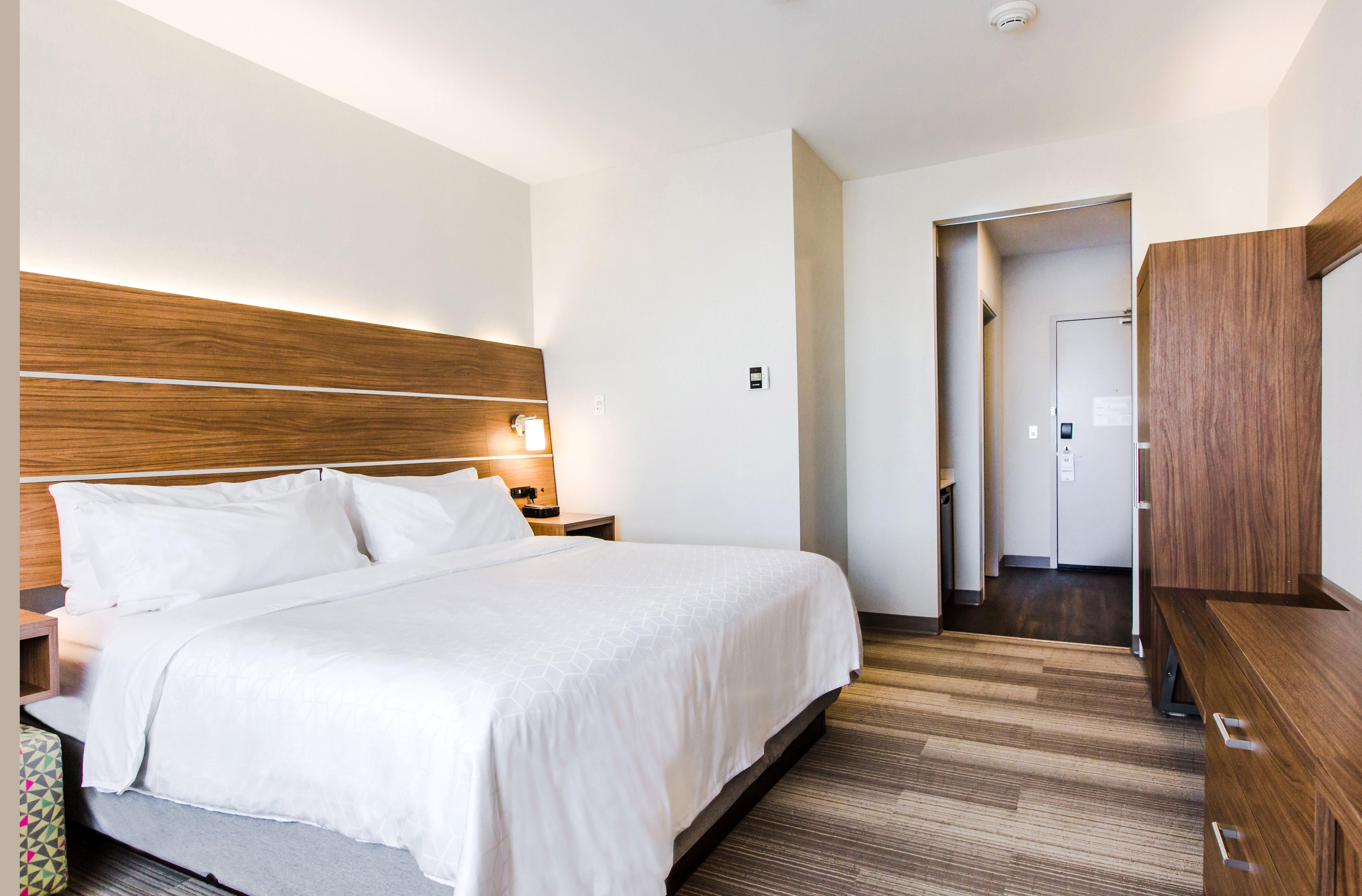 Holiday Inn Express & Suites - West Edmonton-Mall Area By Ihg Exterior foto